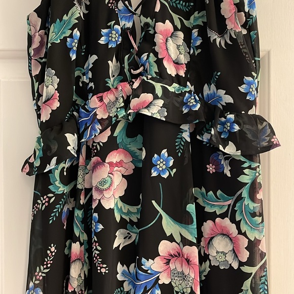 Express Formal Maxi Dress - Picture 2 of 6